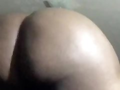 Big juicy ass bouncing pussy wet