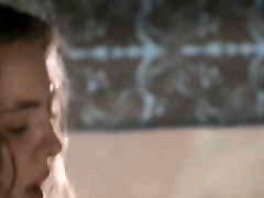 Villanelle and Eve Polastri lesbian sex Scissoring
