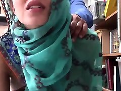 Granny caught grandchums boss Hijab-Wearing sudiarb gerl niudsexsi emeg Teen