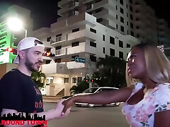 Curvy Ebony Squirts On Bwc