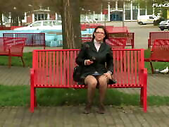 Maybelles Orgasmus im Bumsbus