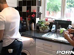 web spy cam5 UK - Busty British Mom Tara Holiday Enjoys a Kitchen Quickie