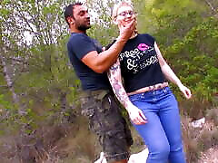 Huge ass single mom agrees to hard outdoor anal