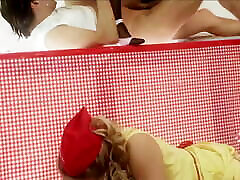 Diana Gold and Eve are two whores with zerrin dogan havuz asses to fuck