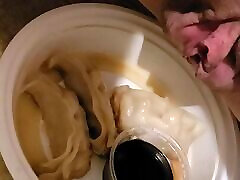 Small dinner piss