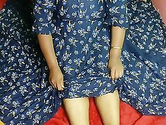 Indian sexy mom Sruti twerking her big ass and showing pussy in cowgirl style