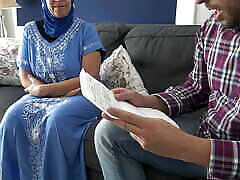 Muslim woman gives rimjob during job interview