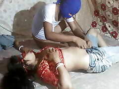 HOT INDIAN HOUSEWIFE BOYFRIEND KO GHAR PE BULAKE CHUDAI KEYA