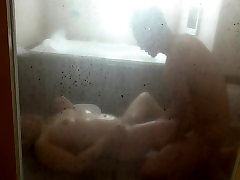 Matt play in the bath
