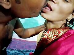 Hot sexy teen sex cezsh village holly body bed ki jabardast chudai videos aaj dewi perdik ji choot me ungli chala rahi thi to mene daba ka chudayi ki
