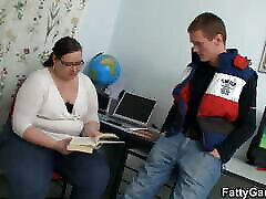 Chubby teacher seduces her student